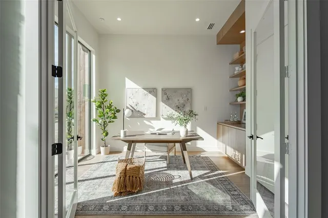 $2,000,000 | 7319 Casa Loma Avenue, Dallas, TX 75214