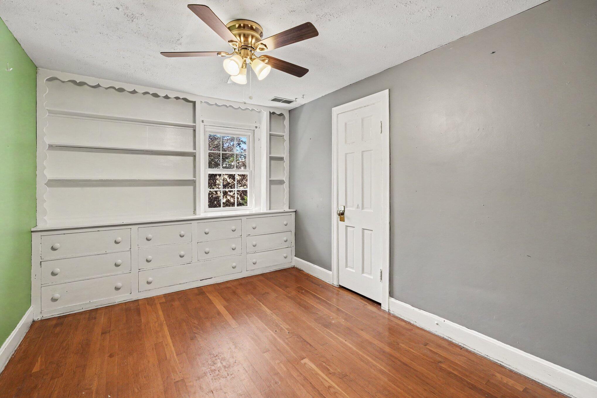 92 Pleasant Ridge Avenue Fort Mitchell, KY 41017 - Photo 13 of 22 Bedroom 2