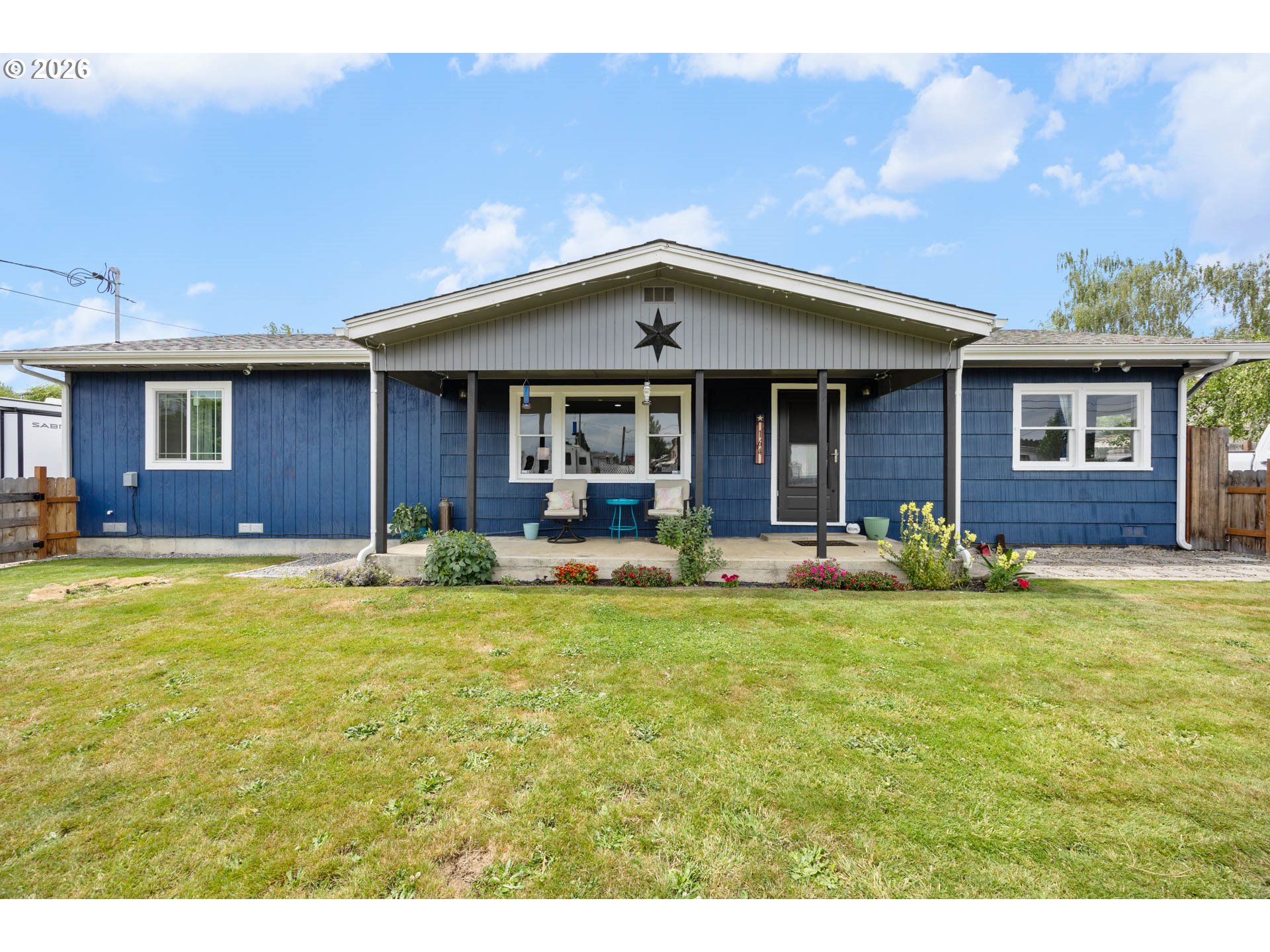 164 Hawthorne Street Sutherlin, OR 97479 - Photo 3 of 42