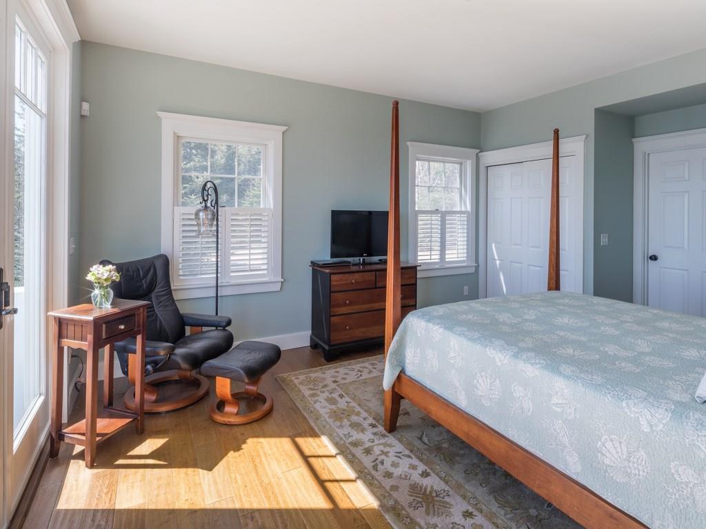 38 Yellow Head Road New Harbor, ME 04554 - Photo 19 of 35 Master bedroom ensuite with closet...