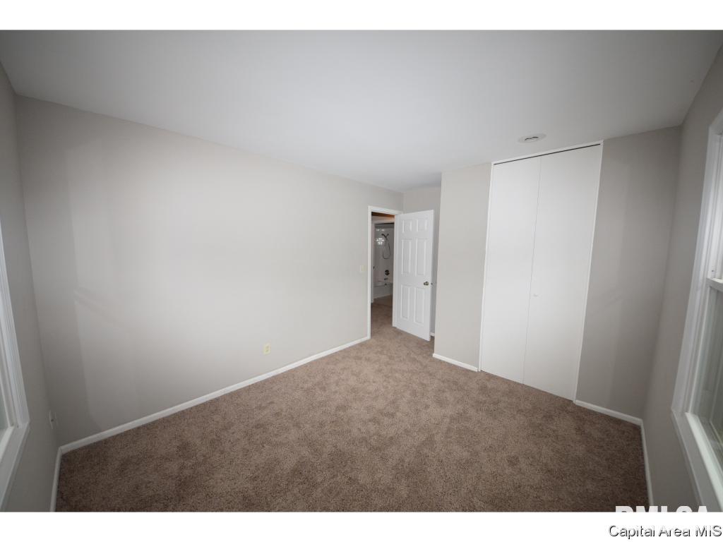 504 Kenyon Drive Springfield, IL 62704 - Photo 15 of 22