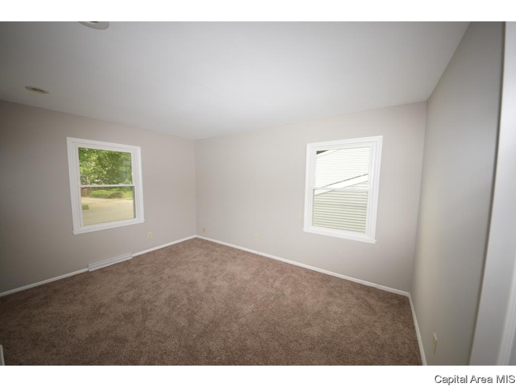 504 Kenyon Drive Springfield, IL 62704 - Photo 16 of 22