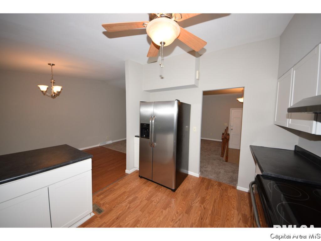 504 Kenyon Drive Springfield, IL 62704 - Photo 18 of 22