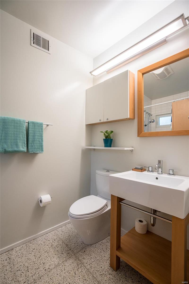2410 St Giles Road St. Louis, MO 63122 - Photo 31 of 41