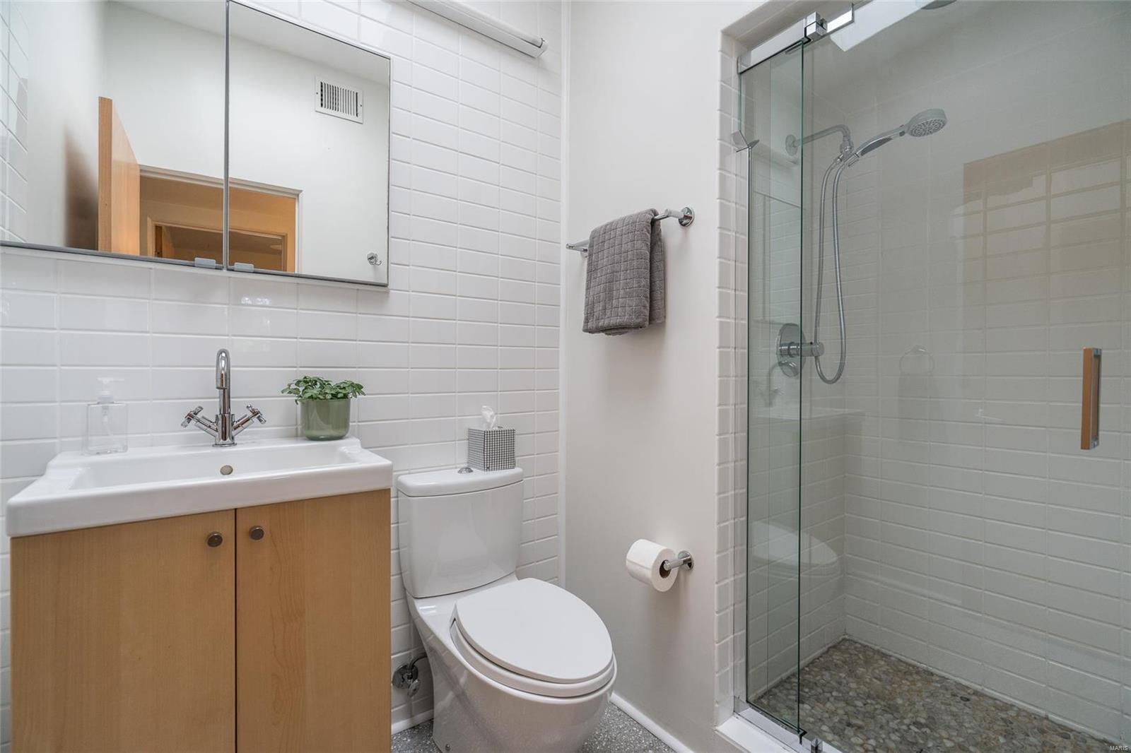 2410 St Giles Road St. Louis, MO 63122 - Photo 35 of 41