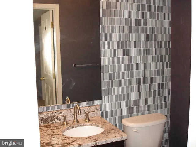 $3,300 | 1219 Bayside Road, Baltimore, MD 21221