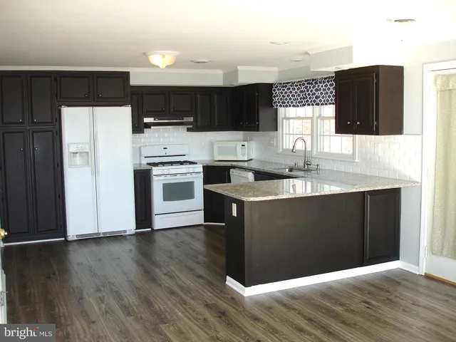 $3,300 | 1219 Bayside Road, Baltimore, MD 21221