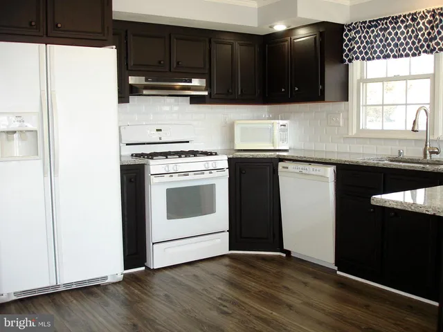 $3,300 | 1219 Bayside Road, Baltimore, MD 21221