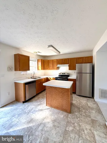 $1,850 | 9926 West Midland Way, Fredericksburg, VA 22408