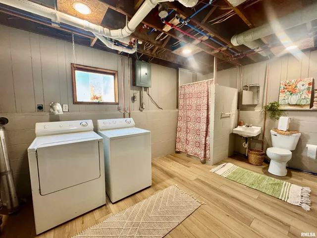 $200,000 | 742 State Highway 94, Aledo, IL 61231