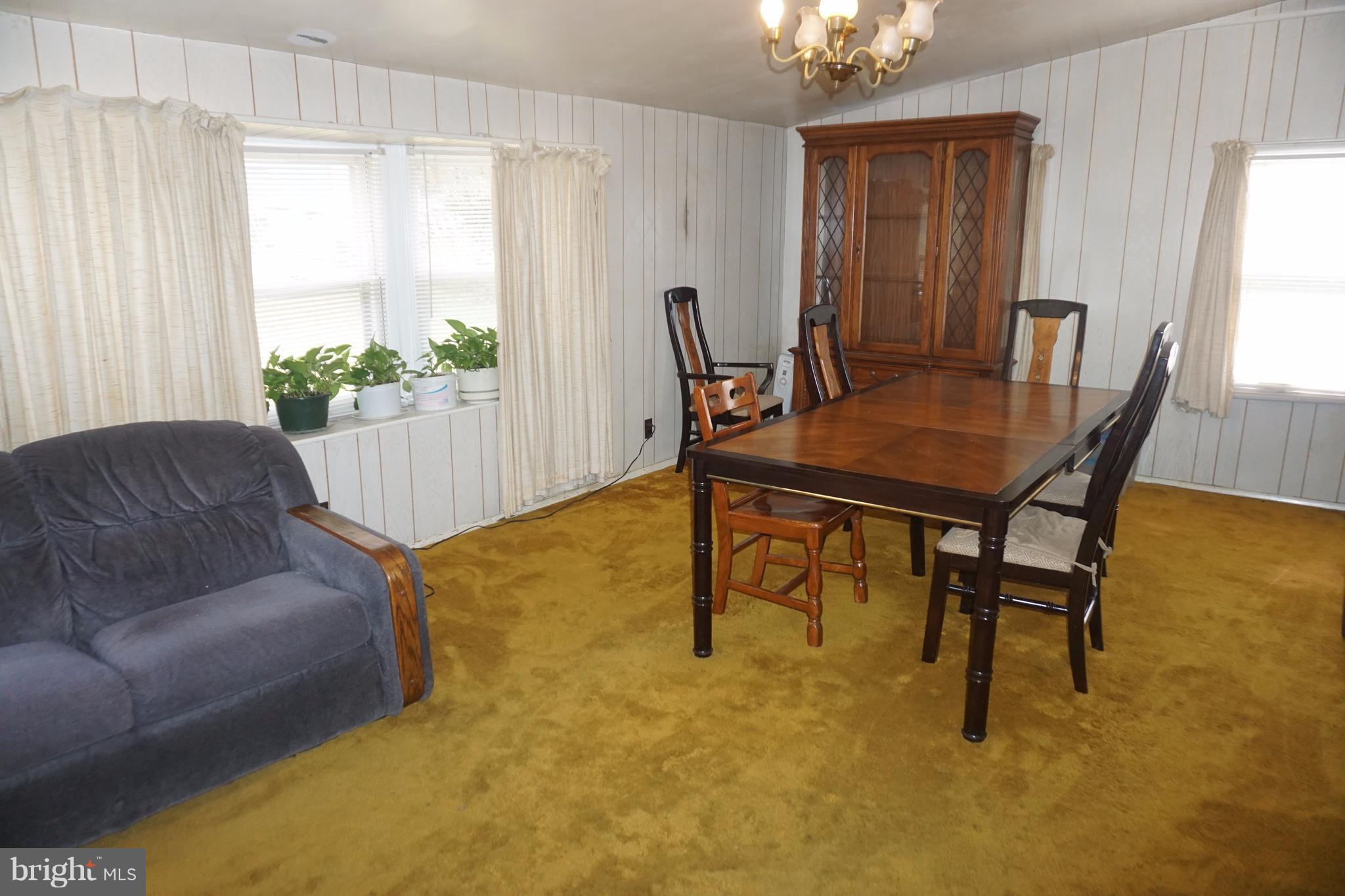 11905 Ivanhoe Street Silver Spring, MD 20902 - Photo 5 of 15 Huge Addition!
