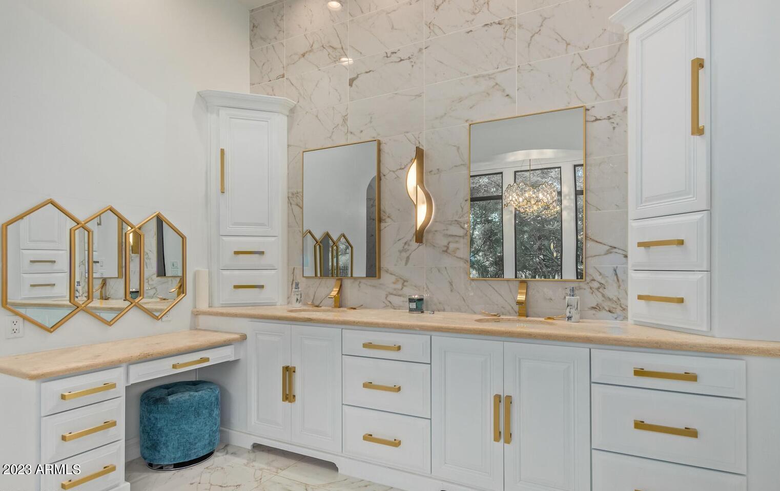 16469 North 113th Way Scottsdale, AZ 85255 - Photo 24 of 47 a bathroom with a sink and a mirror