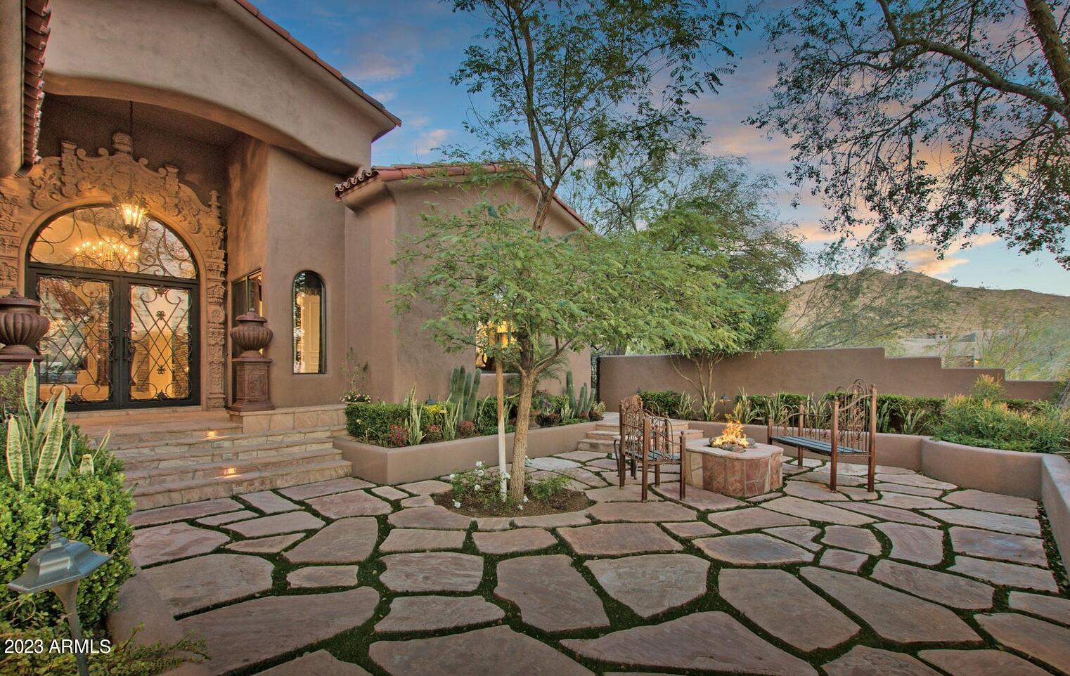 16469 North 113th Way Scottsdale, AZ 85255 - Photo 44 of 47 a view of a chairs and tables in the patio