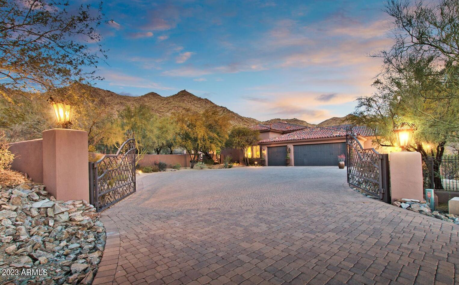16469 North 113th Way Scottsdale, AZ 85255 - Photo 46 of 47 a pathway of a house with a yard