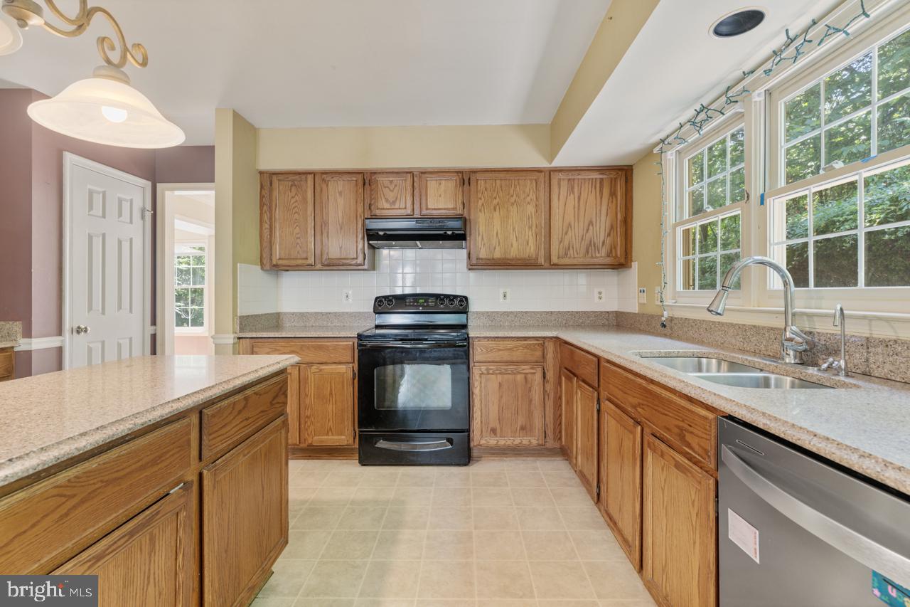 2026 Farragut Drive Stafford, VA 22554 - Photo 15 of 48