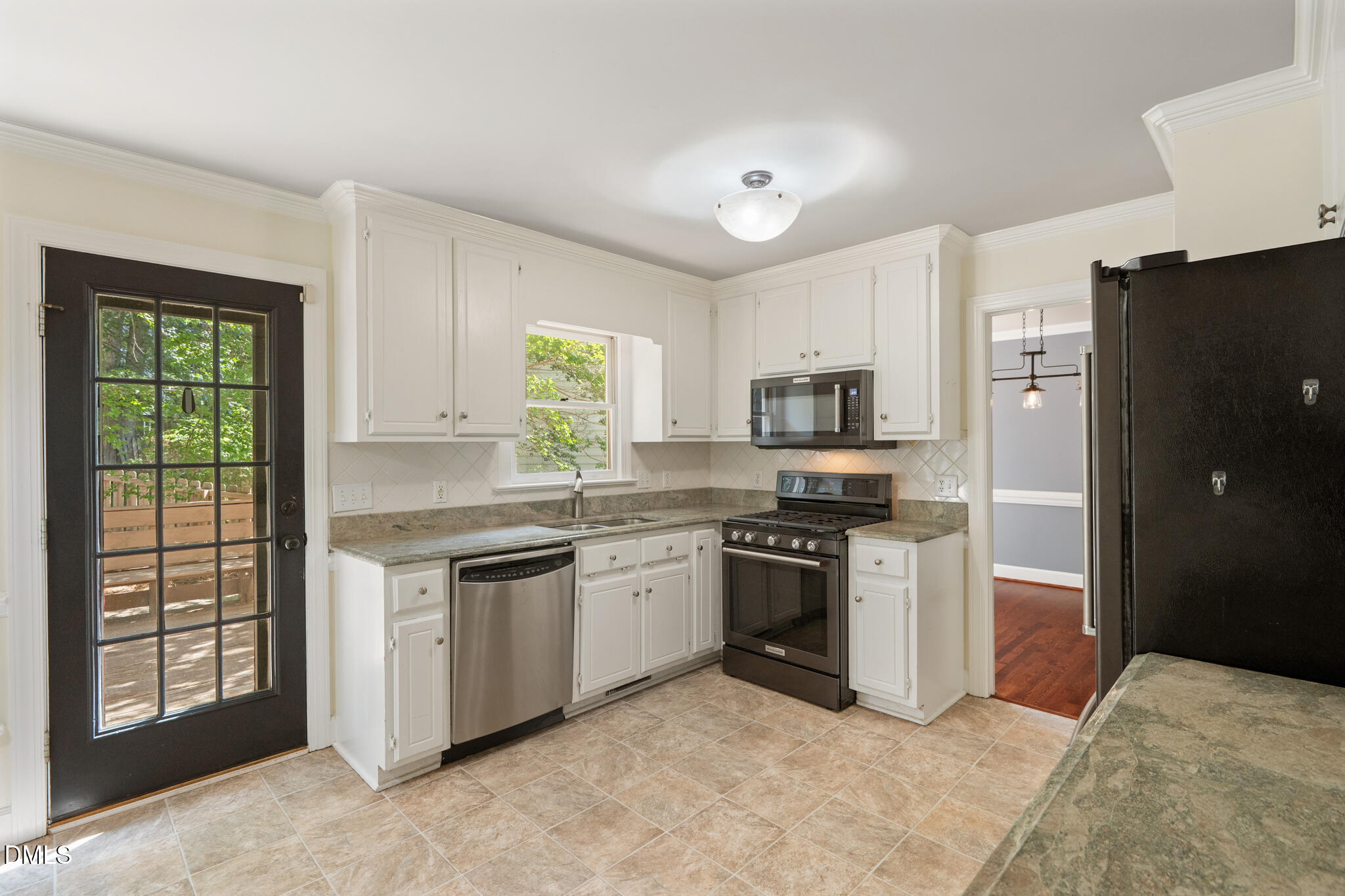 4712 Forest Highland Drive Raleigh, NC 27604 - Photo 16 of 53