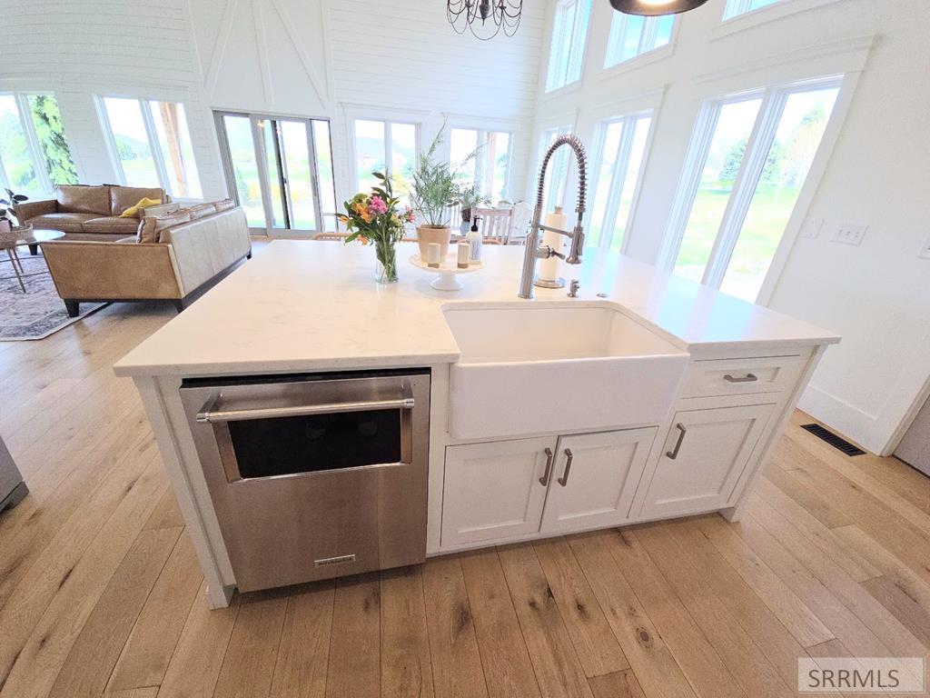 2155 Foothill Road Idaho Falls, ID 83401 - Photo 18 of 78 HIGH END DISHWASHER!