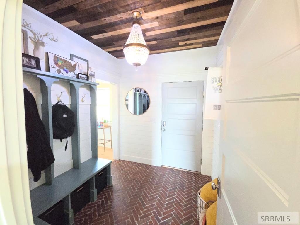 2155 Foothill Road Idaho Falls, ID 83401 - Photo 41 of 78 DROP ZONE!