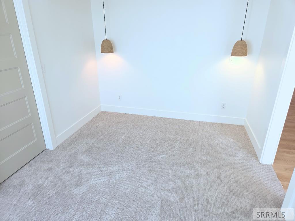 2155 Foothill Road Idaho Falls, ID 83401 - Photo 66 of 78 READING LIGHTS IN BEDROOM 4