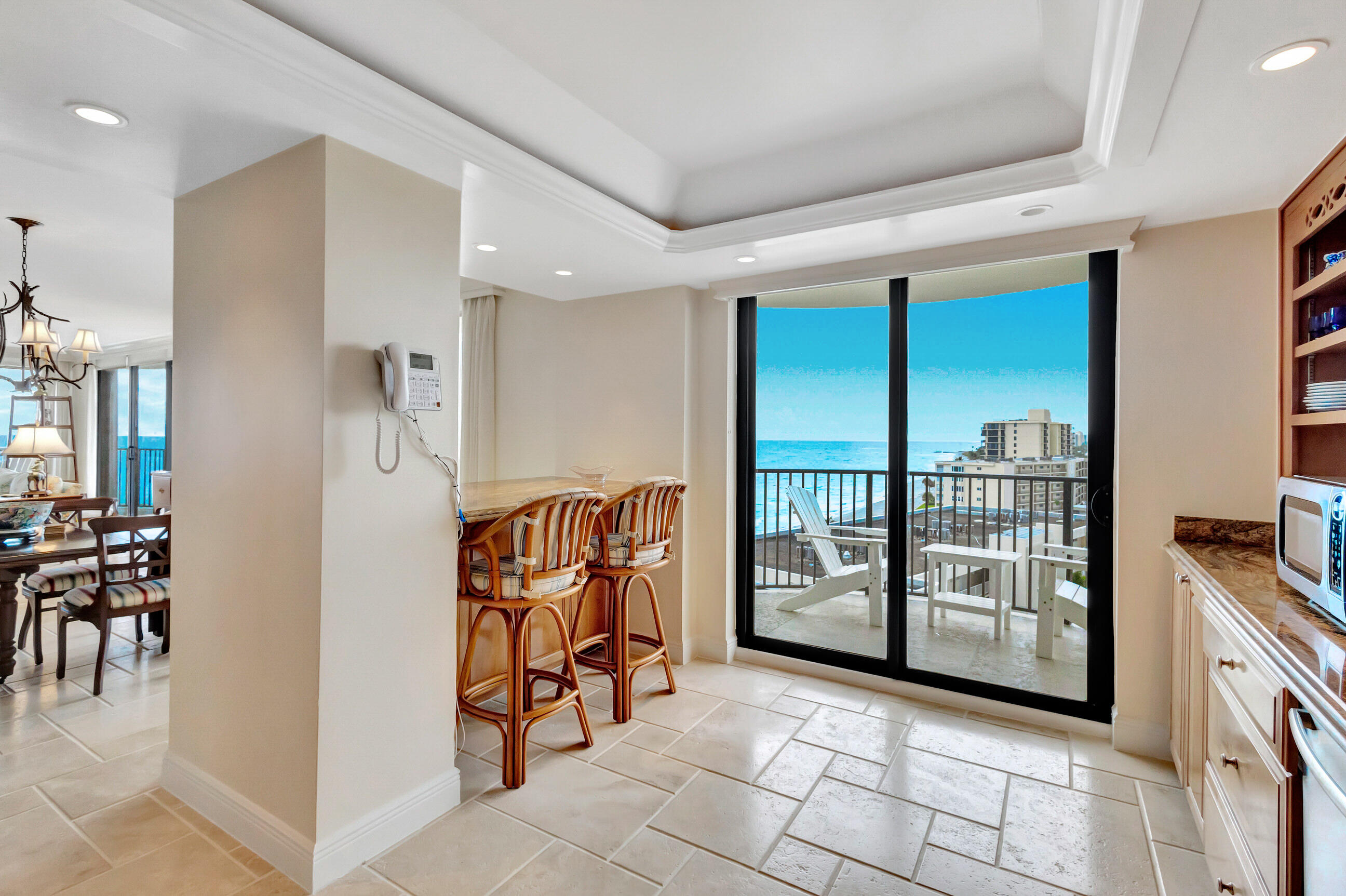 400 South Beach Road, Unit 804 Tequesta, FL 33469 - Photo 14 of 65 Breakfast Bar