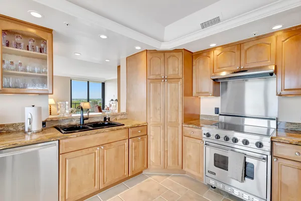 $13,000 | 400 South Beach Road, Unit 804, Tequesta, FL 33469