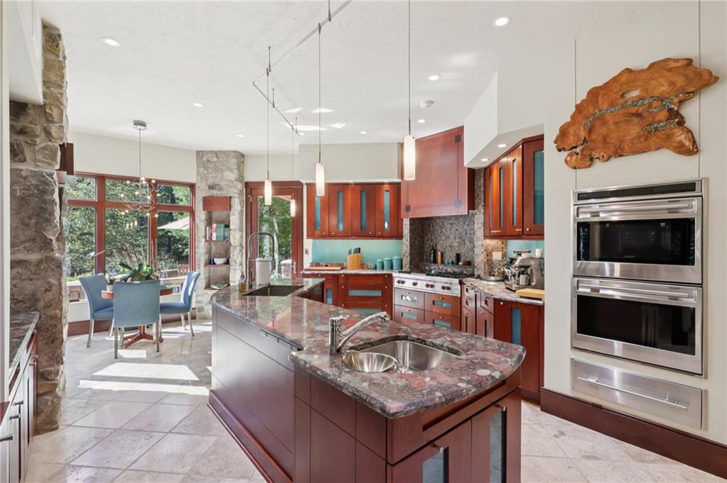 2330 South Ridge Drive Hidden Valley, PA 15502 - Photo 9 of 50