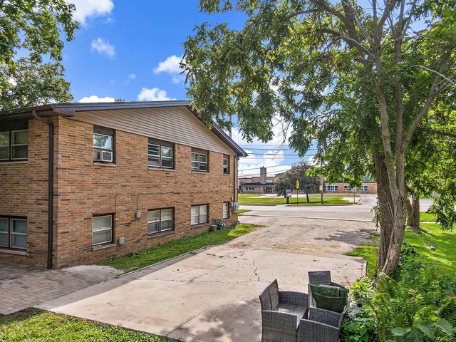 $1,750 | 104 High Avenue, Unit D, Hampshire, IL 60140