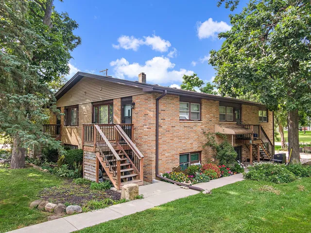 $1,750 | 104 High Avenue, Unit D, Hampshire, IL 60140