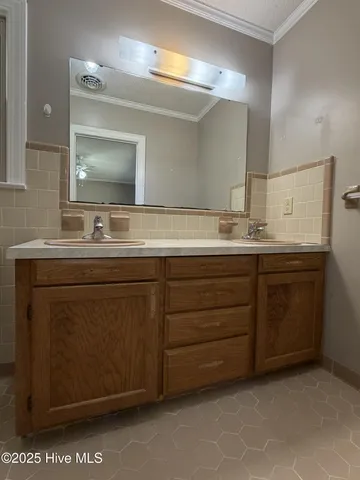 $329,000 | 772 Foreman Lane, Belhaven, NC 27810