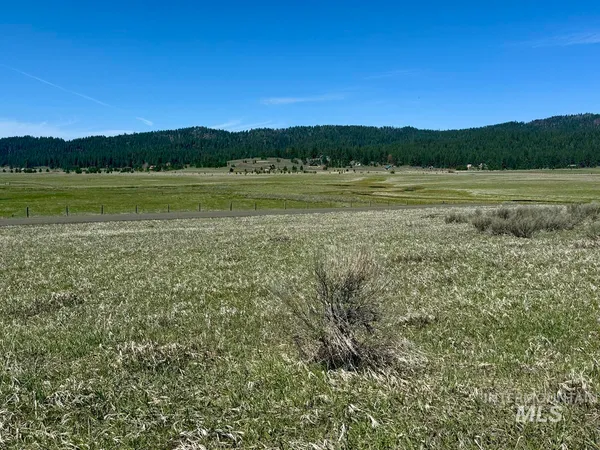$199,999 | L3-b1 Lantern Way, Cascade, ID 83611