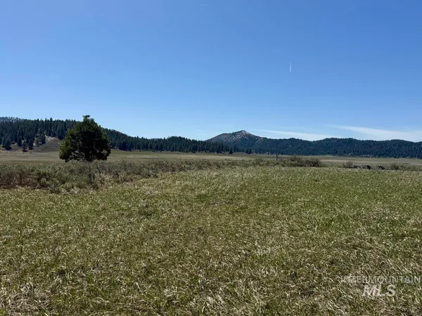 $199,999 | L3-b1 Lantern Way, Cascade, ID 83611