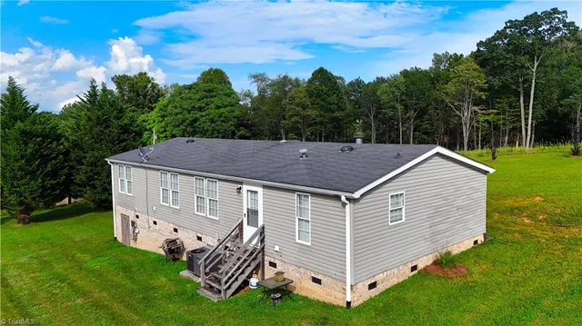 $224,000 | 759 Cameron Lane, Mount Airy, NC 27030