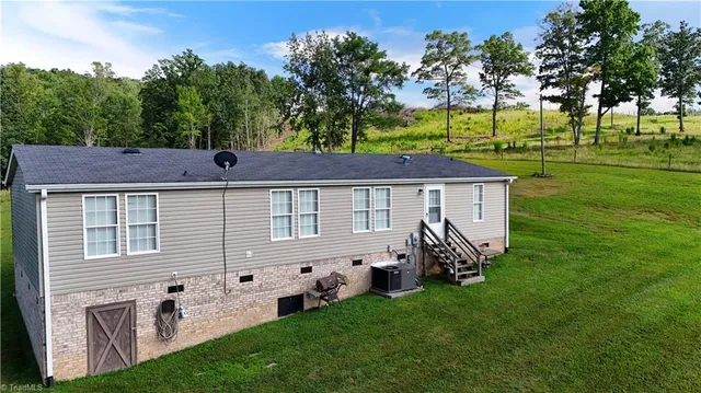 $224,000 | 759 Cameron Lane, Mount Airy, NC 27030