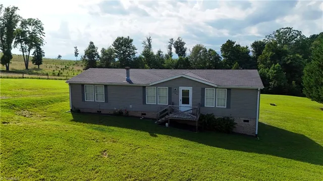 $224,000 | 759 Cameron Lane, Mount Airy, NC 27030
