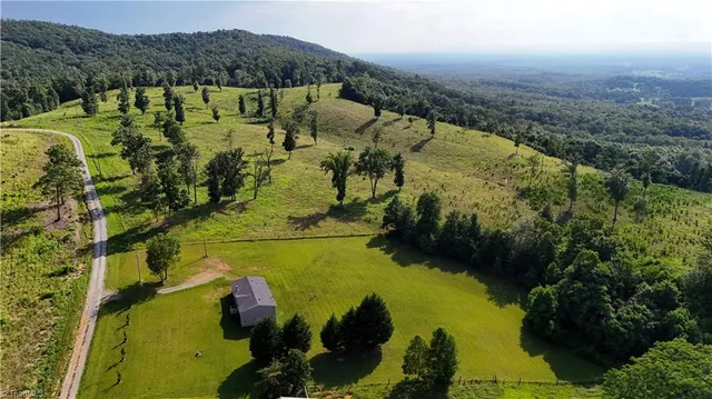 $224,000 | 759 Cameron Lane, Mount Airy, NC 27030