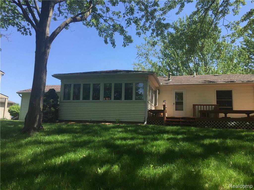 40756 Village Wood Road Novi, MI 48375 - Photo 19 of 46 IMG_1023.JPG