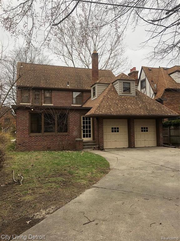 19620 Roslyn Road Detroit, MI 48221 - Photo 3 of 46