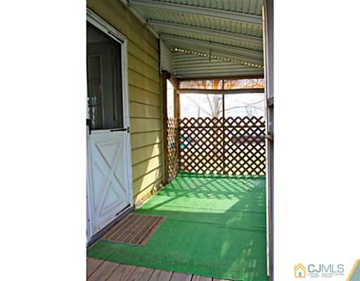 946 Raritan Road Clark, NJ 07066 - Photo 20 of 22 Gallery Image 20