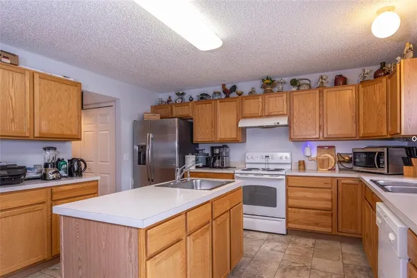 $549,900 | 1 Pineland Lane, Palm Coast, FL 32164