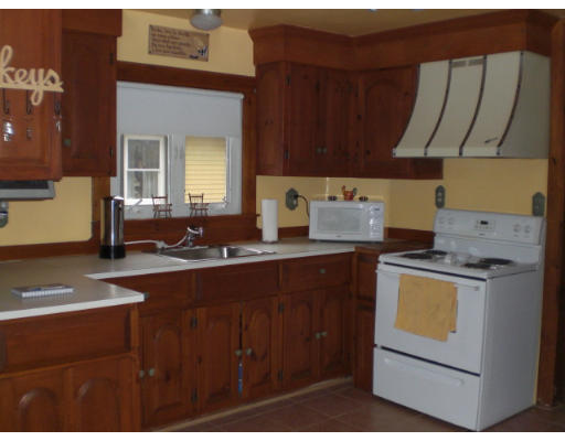 20 Bates Road Framingham, MA 01702 - Photo 7 of 15 Gallery Image 7