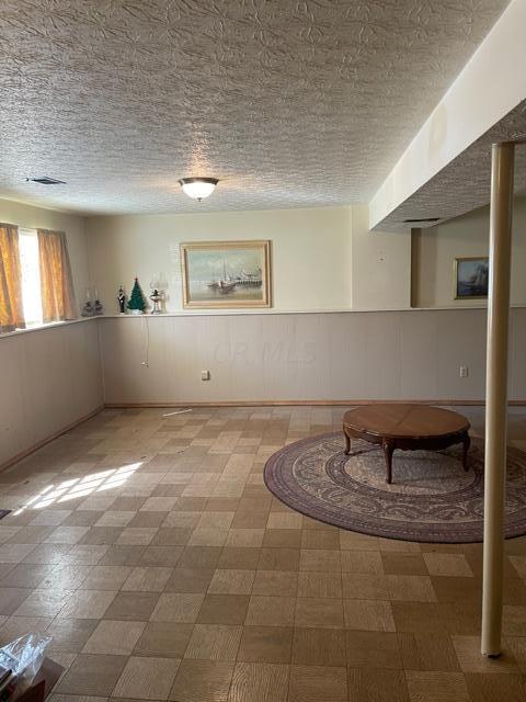 5615 Beechcroft Road Columbus, OH 43229 - Photo 4 of 24 Gallery Image 4