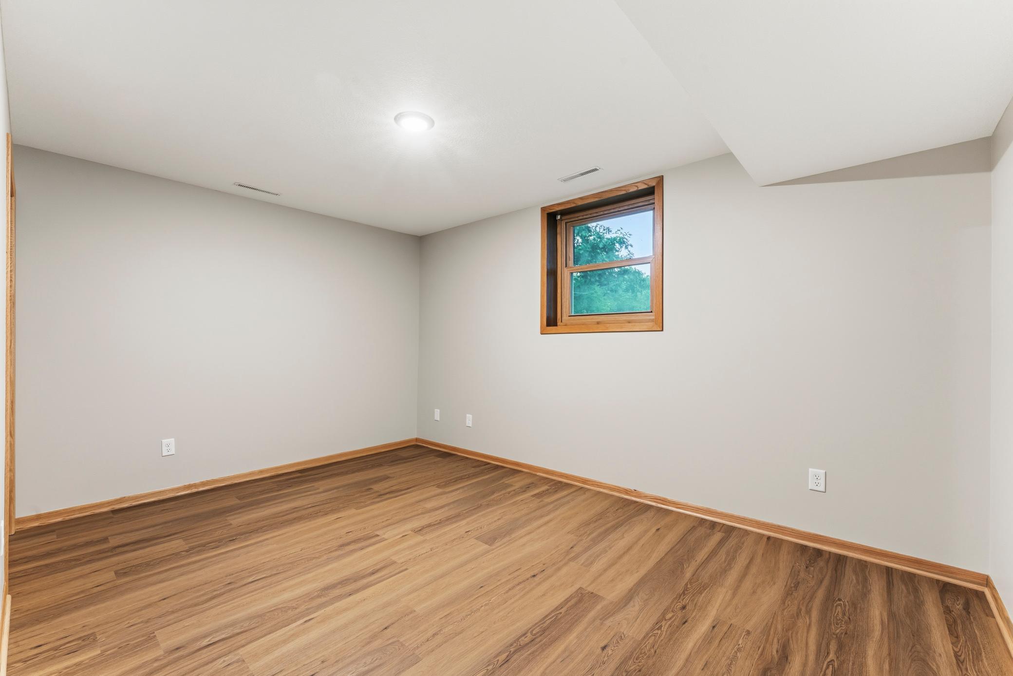 951 West Village Circle Rochester, MN 55904 - Photo 10 of 37