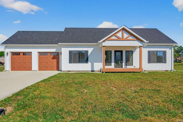 $314,900 | 203 Eagle Drive, Sweetser, IN 46953