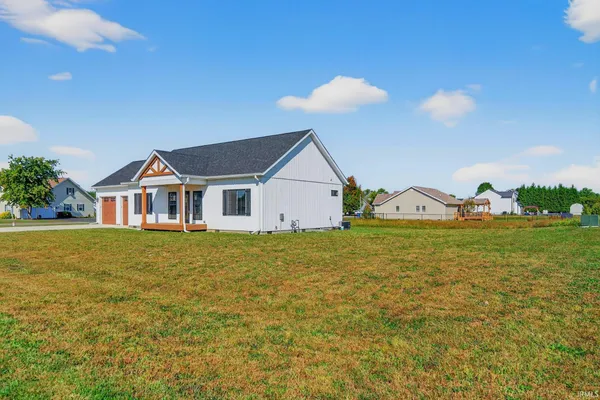 $314,900 | 203 Eagle Drive, Sweetser, IN 46953