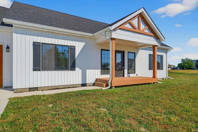 $314,900 | 203 Eagle Drive, Sweetser, IN 46953