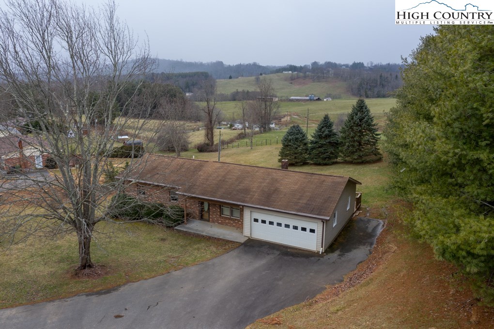 278 Tedder Road Sparta, NC 28675 - Photo 3 of 44 Gallery Image 3
