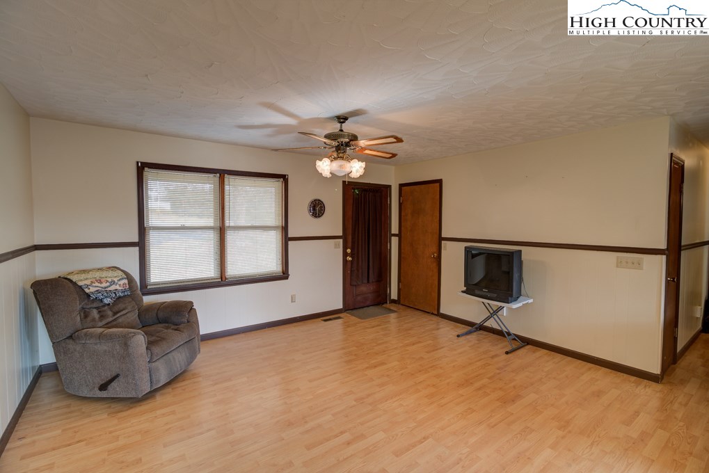 278 Tedder Road Sparta, NC 28675 - Photo 8 of 44 Gallery Image 8