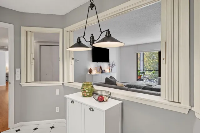 $359,000 | 3030 St Albans Mill Road, Unit 115, Minnetonka, MN 55305