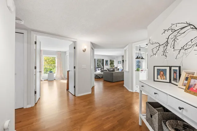 $359,000 | 3030 St Albans Mill Road, Unit 115, Minnetonka, MN 55305