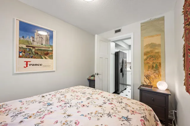 $359,000 | 3030 St Albans Mill Road, Unit 115, Minnetonka, MN 55305